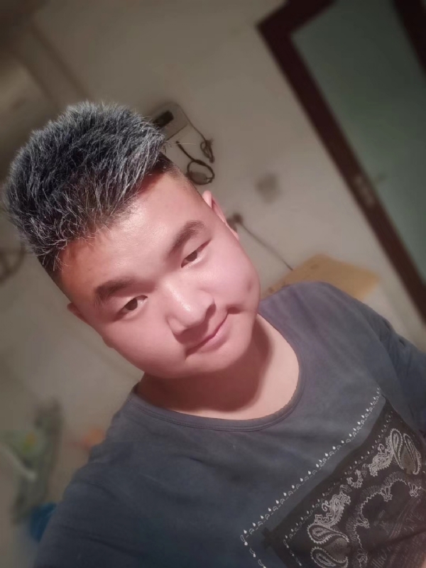 李子木的第一张照片--五峰认干亲服务网